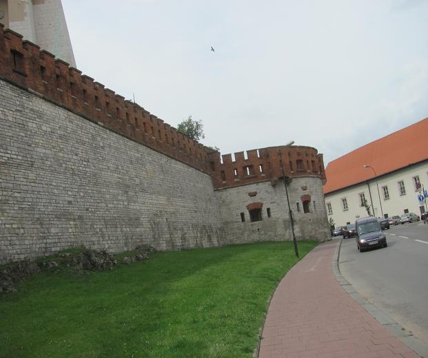 12. Cytadela Wawel - widok od Âśw. Idziego.JPG