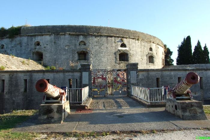 Fort BOURGUIGNON 10.jpg