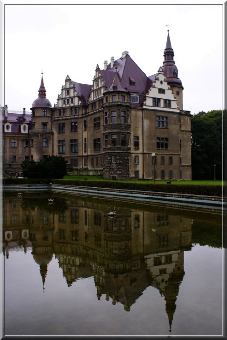 Zamek w Mosznej (1).JPG