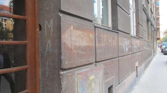 KrakĂłw - ul. Iwona OdrowÂąÂża 6 (1).jpg