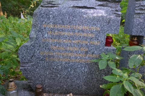 MaszkĂłw - cmentarz (4).jpg