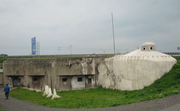 W koĂącu dotarliÂśmy - caÂły czas w dobrej pogodzie - do celu naszej wyprawy! do zaprzyjaÂźnionego schronu MO-S 5 Na trati!