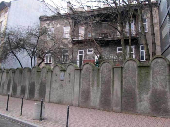 Mur getta przy ulicy Lwowskiej (1).jpg