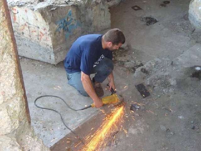 Odrestaurowywanie bunkra w Szczecinku (5).jpg